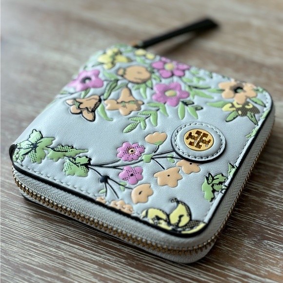 RARE - Tory Birch T Monogram High Frequency Wallet - Picture 7 of 7